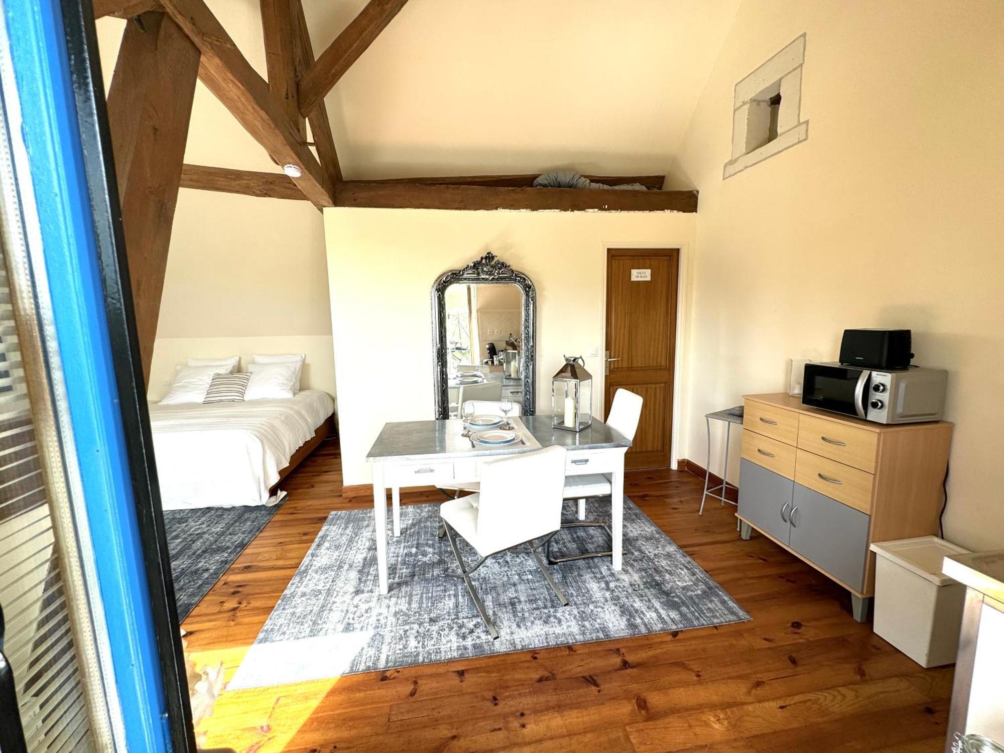 Le Moulin D Olivet Bed & Breakfast Orbigny Dış mekan fotoğraf