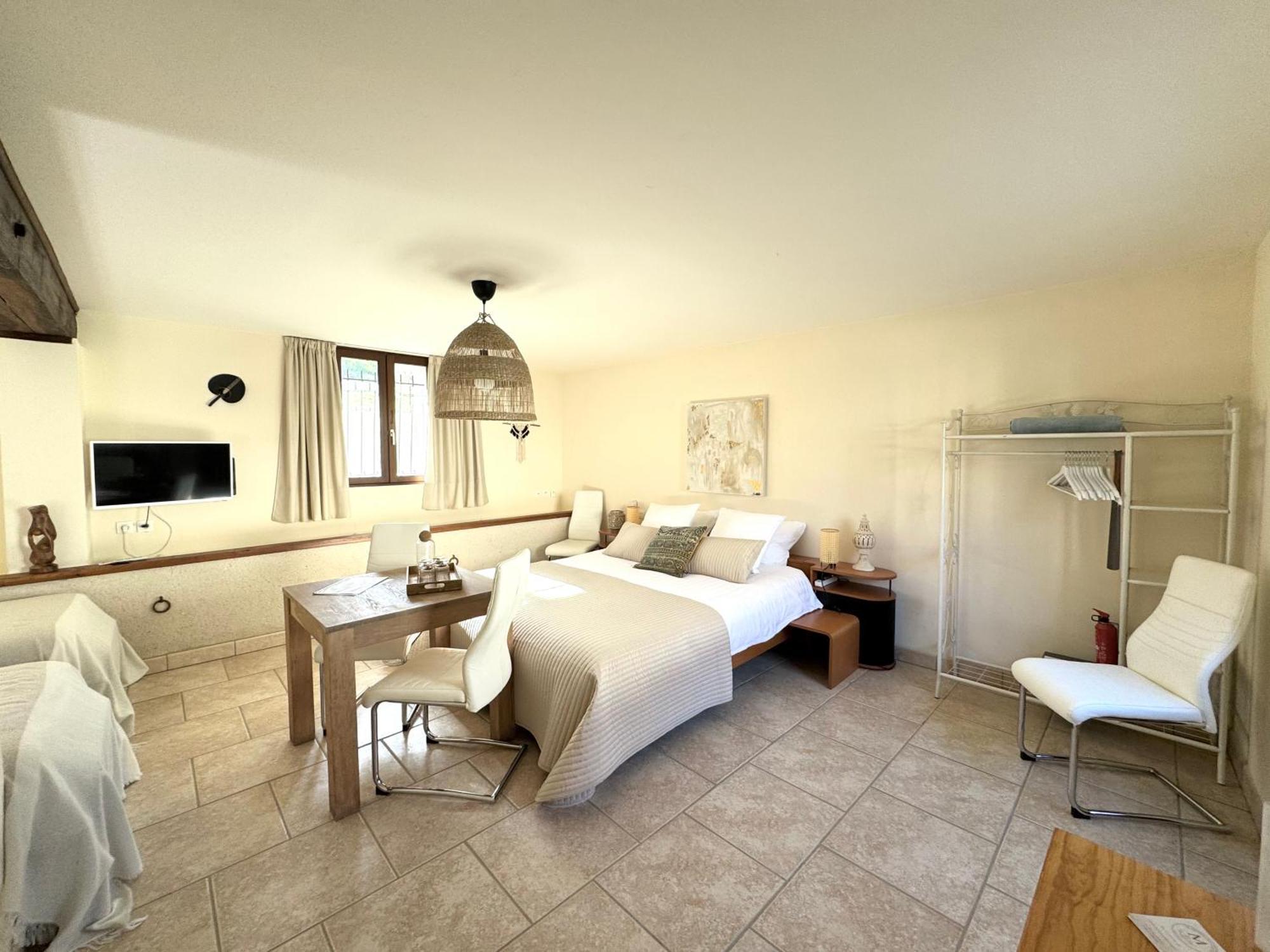 Le Moulin D Olivet Bed & Breakfast Orbigny Dış mekan fotoğraf